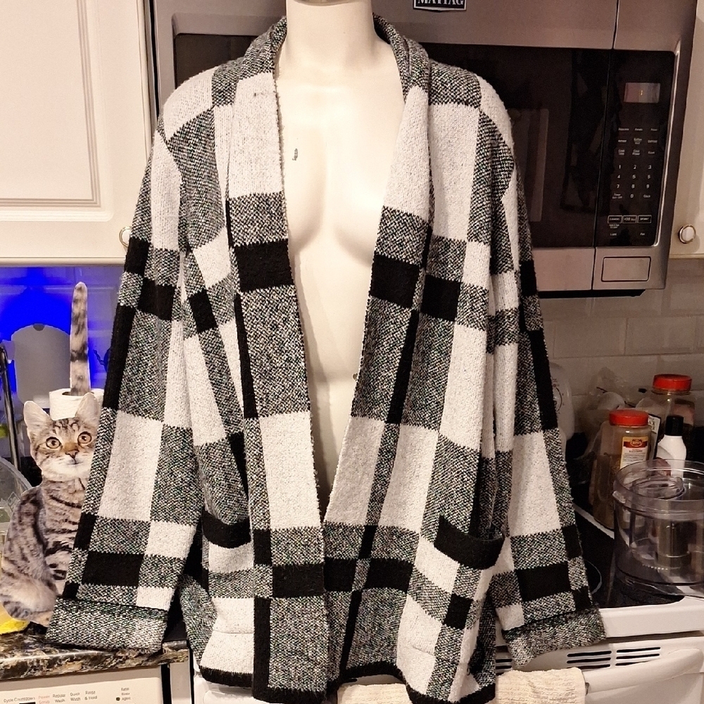 l Zoe+Phoebe Beautiful Long Sleeve Soft Cardigan Oversize Sweater 2X